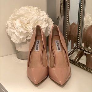 BEAND-NEW Steve Madden Daisie Pumps Size 6